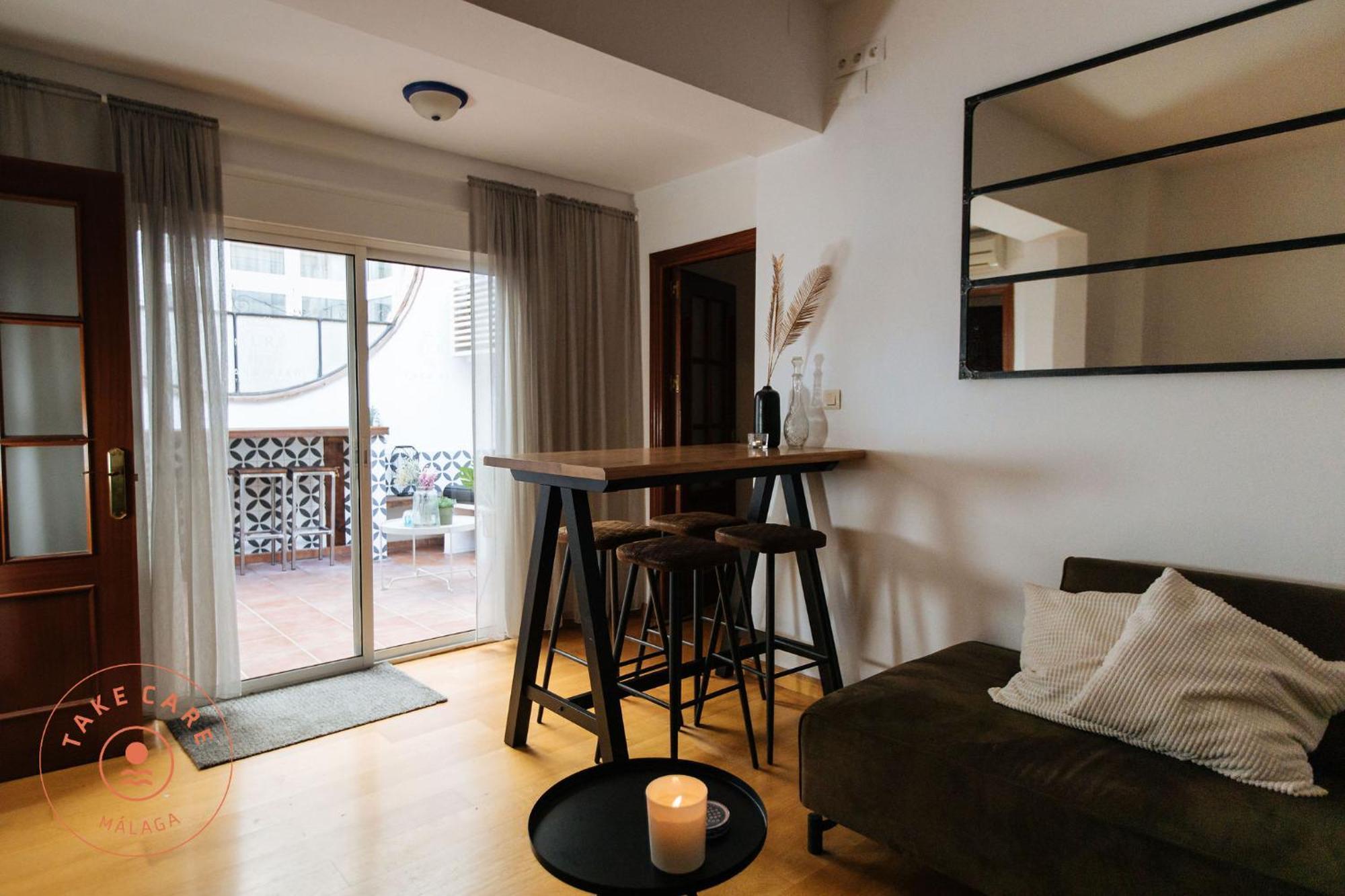 Apartment Casa Riad With Spacious Patio - Tcm Малага Экстерьер фото